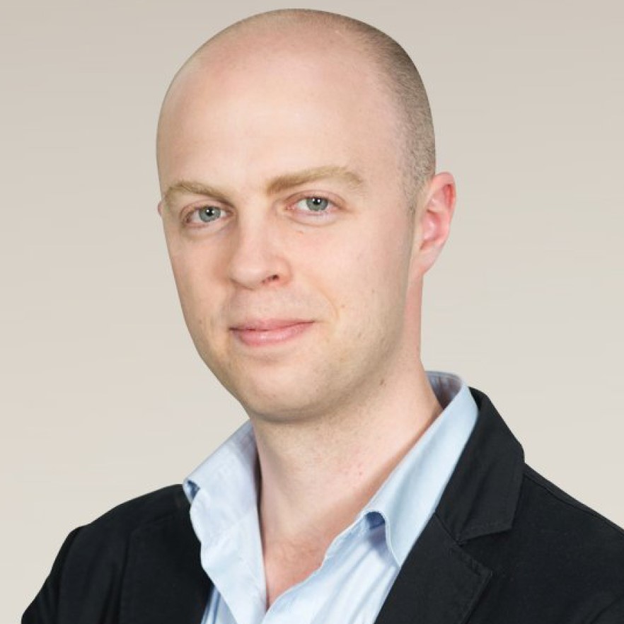 Amir Tibon portrait