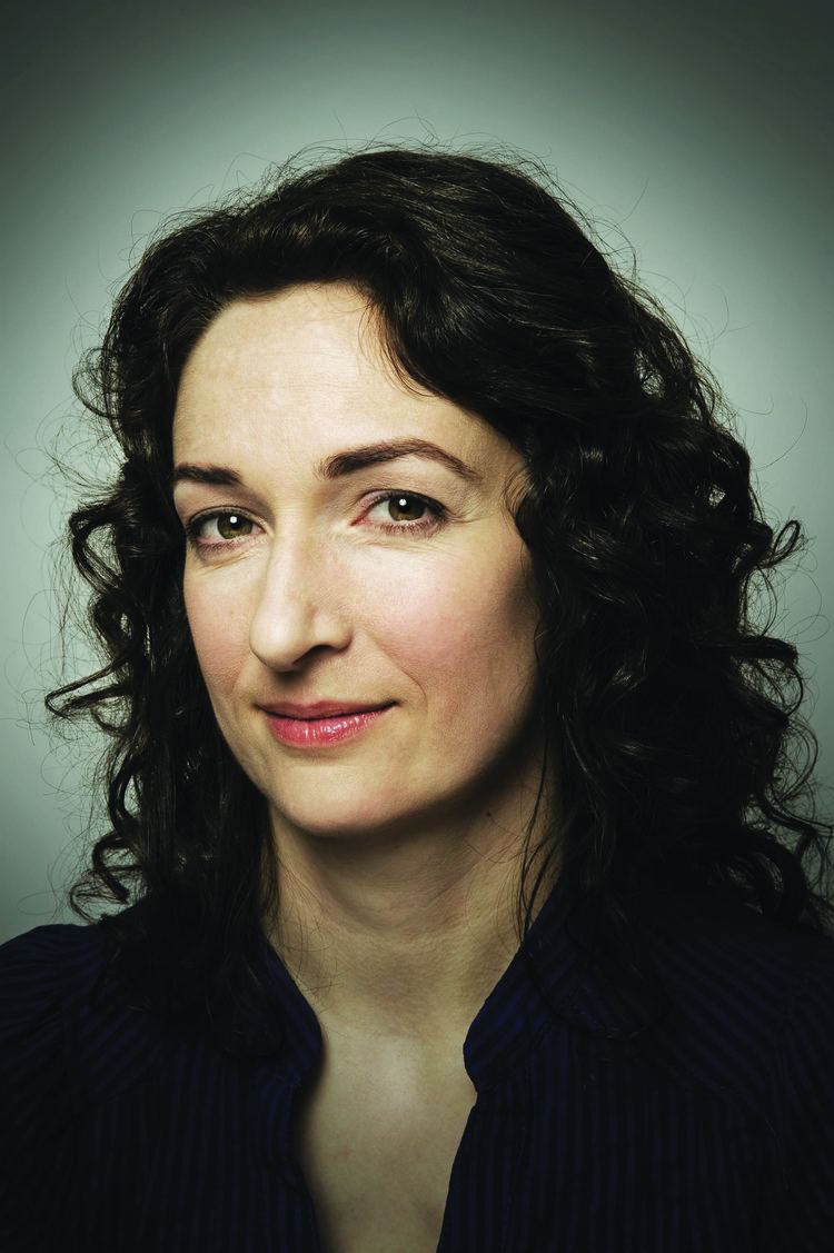 Annabel Lyon portrait