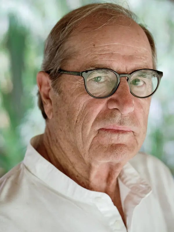 Paul Theroux portrait